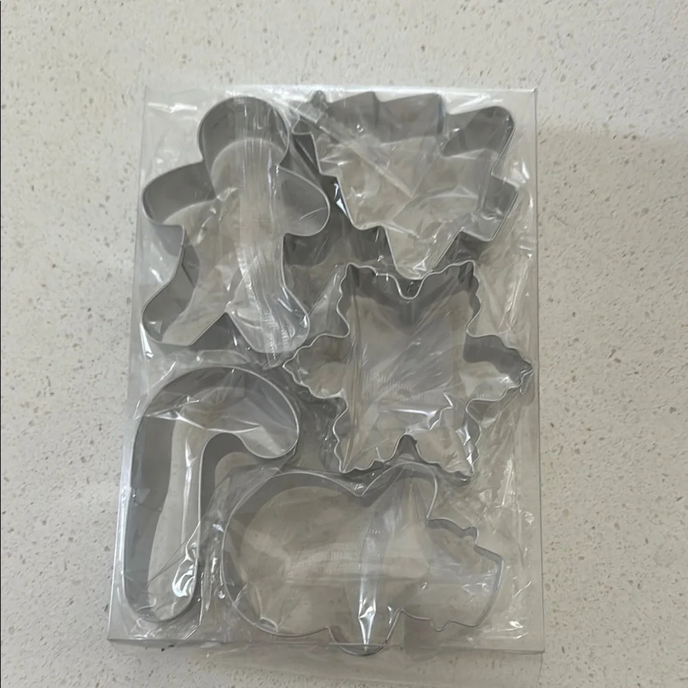 Silver Holiday Cookie Cutters Set - Picture 1 of 1